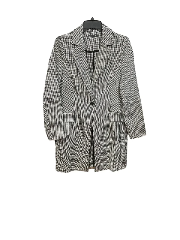 women's coats for those who want to make a fashion statementBlazer By Adrianna Papell In Checkered Pattern, Size: S