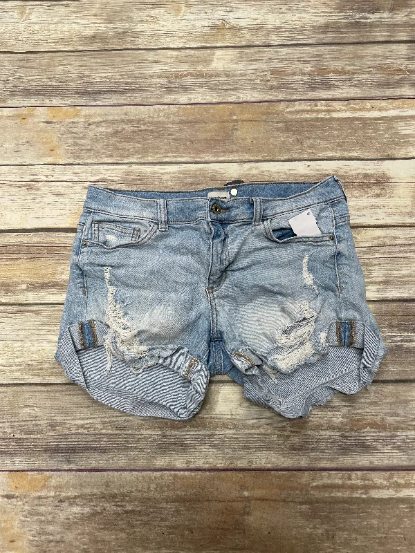 women's wedding shortsBlue Denim Shorts Sneak Peek, Size M