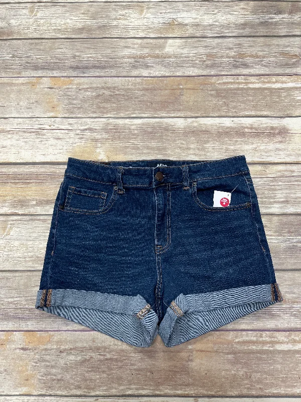 women's trendy shortsBlue Denim Shorts Aeropostale, Size 12