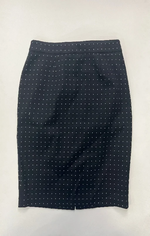 women's A-line skirtsBlack Skirt Midi White House Black Market O, Size 4