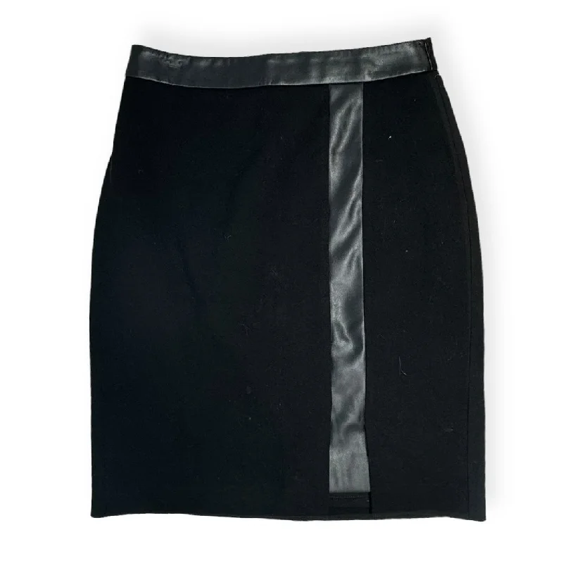 women's party skirtsBlack Skirt Mini & Short White House Black Market, Size 0