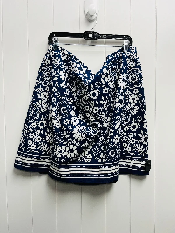 women's floral pleated skirtsBlue & White Skirt Mini & Short Talbots, Size 18