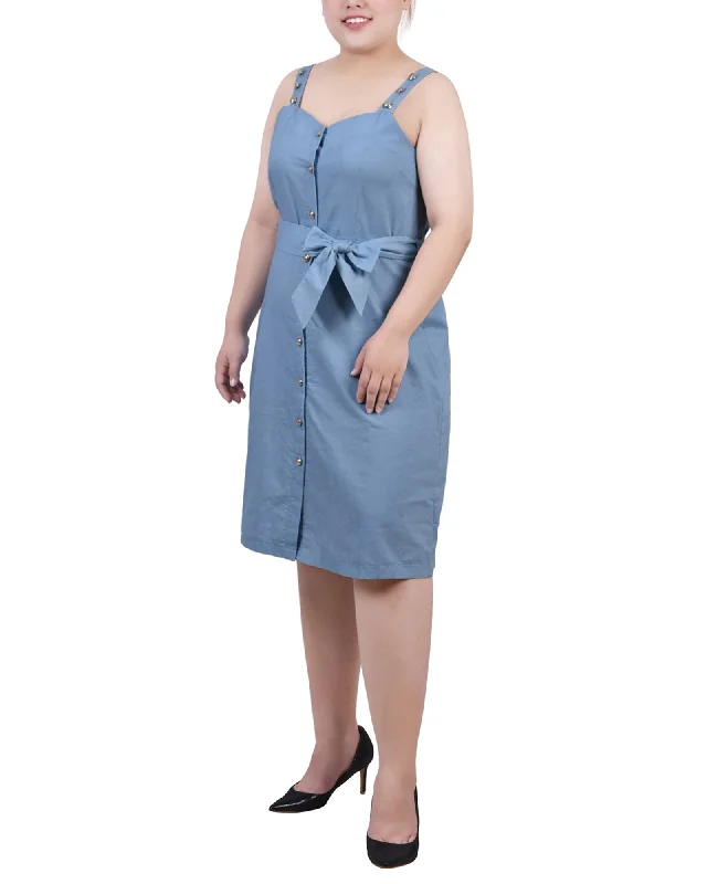 Body-Hugging DressPlus Size Sweetheart Neck Chambray Sundress