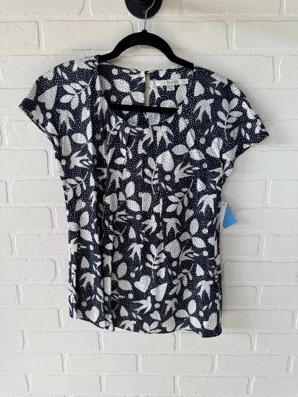 women's tops for those who appreciate subtle and muted tonesTop Short Sleeve By Boden In Blue & White, Size: S