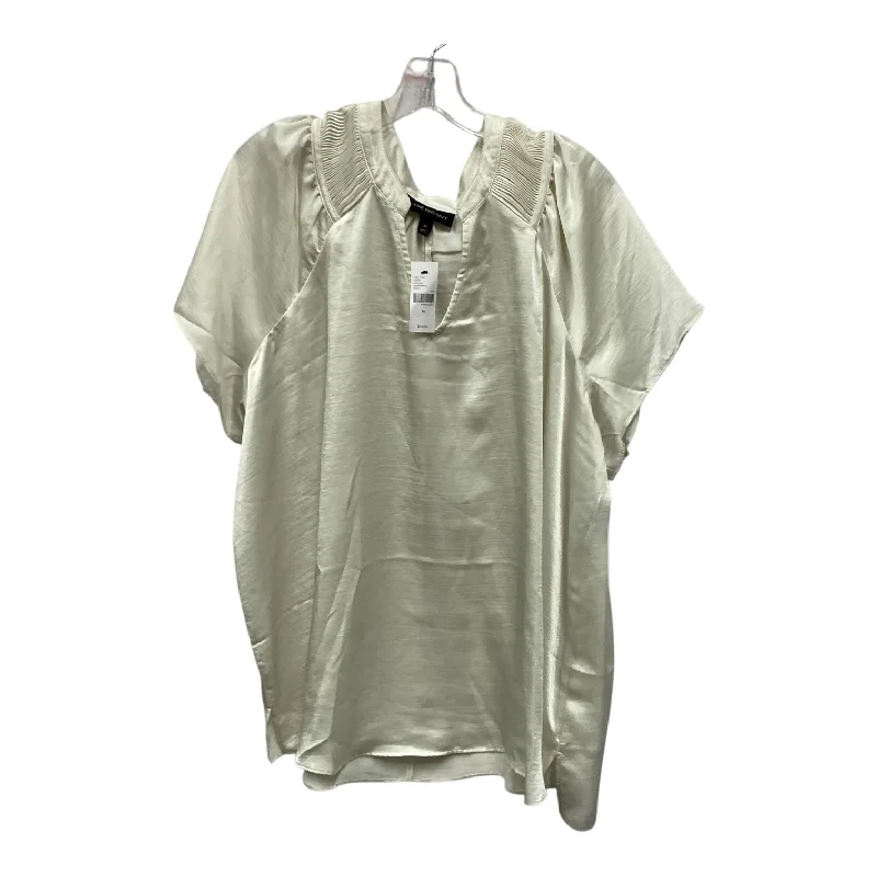 women's tops for those who want to stay updated with the latest fashion trendsTop Ss By Lane Bryant In Ivory, Size:3X